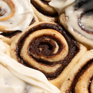 Picture of sourdough discard cinnamon rolls.