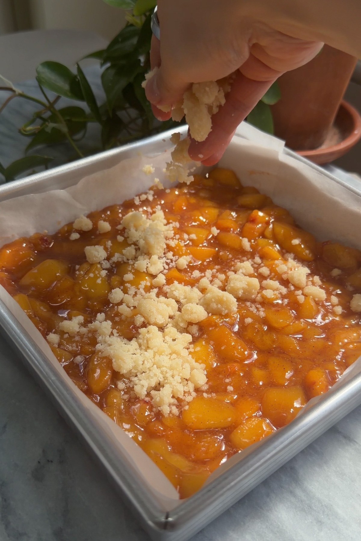 How to make peach crumb bars, step 4.